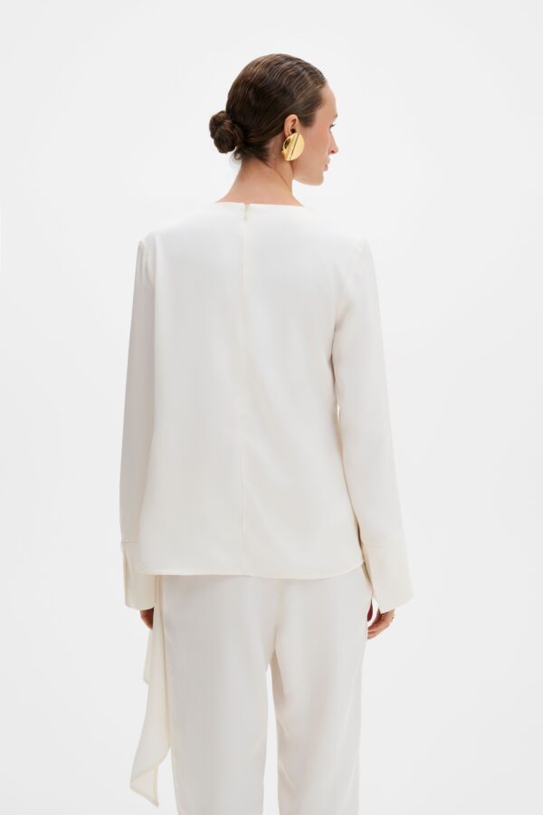 Melandy draped cape blouse Vanilla - Image 3