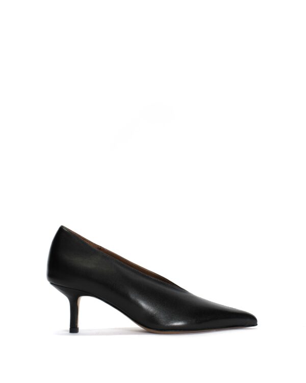 Phia 55 Pin Black