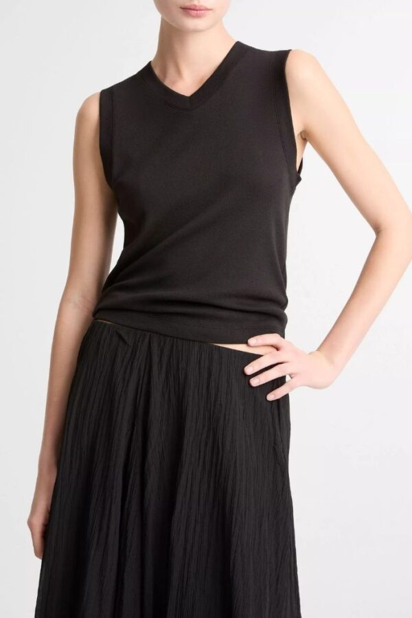 High V Shell Top  Black