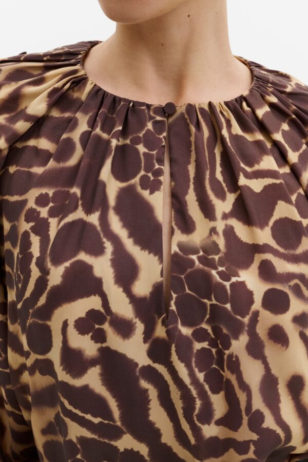 Sophie Button Detail Gathered Blouse - Image 4