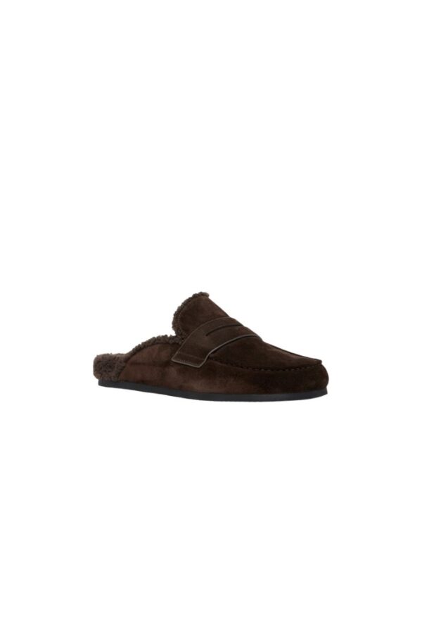 Wynn - Image 5